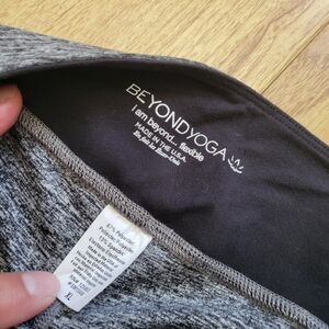 Beyond Yoga Heathered Gray Leggings